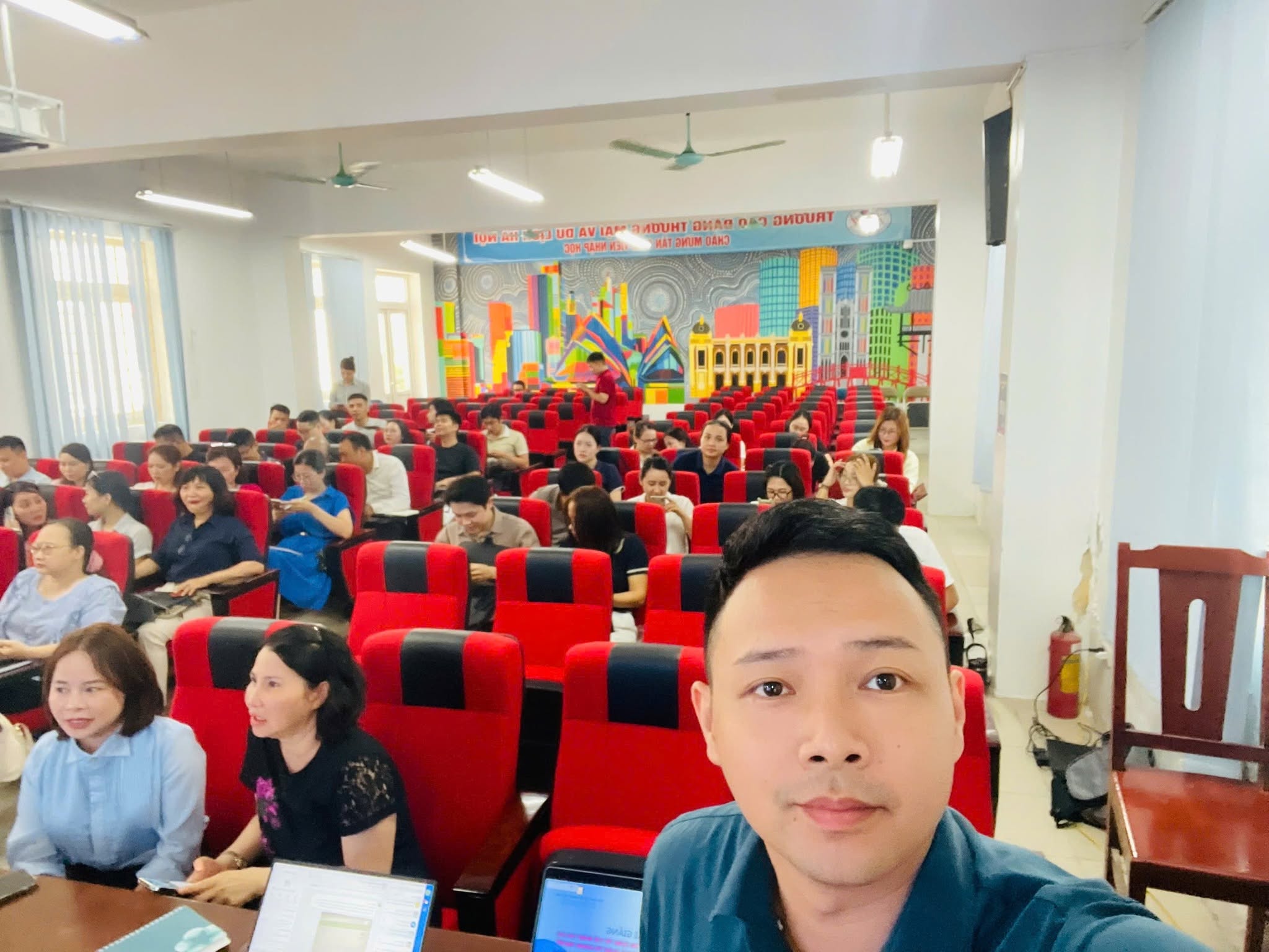 Digital finance learning with AI workflows